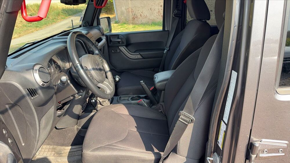 Wrangler JKU 2.8 CRD 200 4WD Sport - Toit ouvrant 2014 occasion 88100 Saint Die Des Vosges