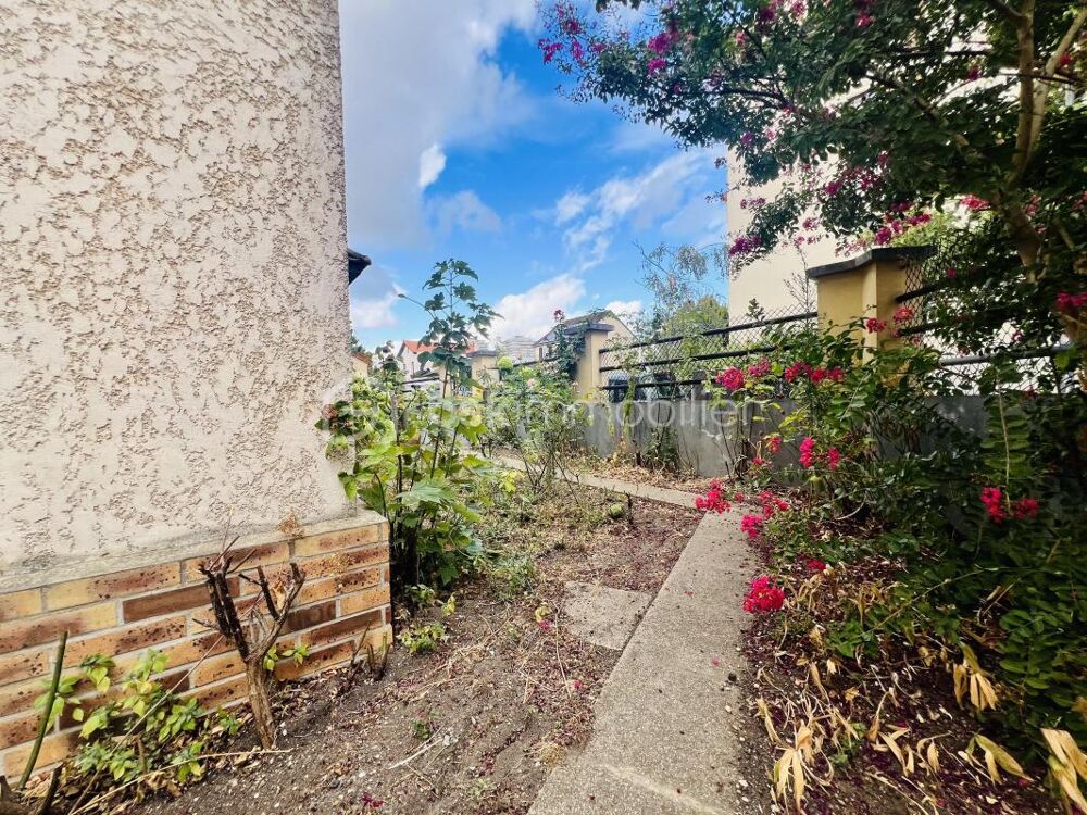 Vente Maison Maison de charme 77 m²/Sous-sol total/Garage Un beau potentiel à révéler Ivry sur seine