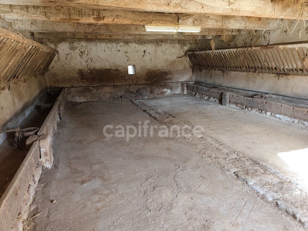 Ancienne ferme 114 m2 avec dépendances SAINT AUBIN EN CHAROLLAIS (71)