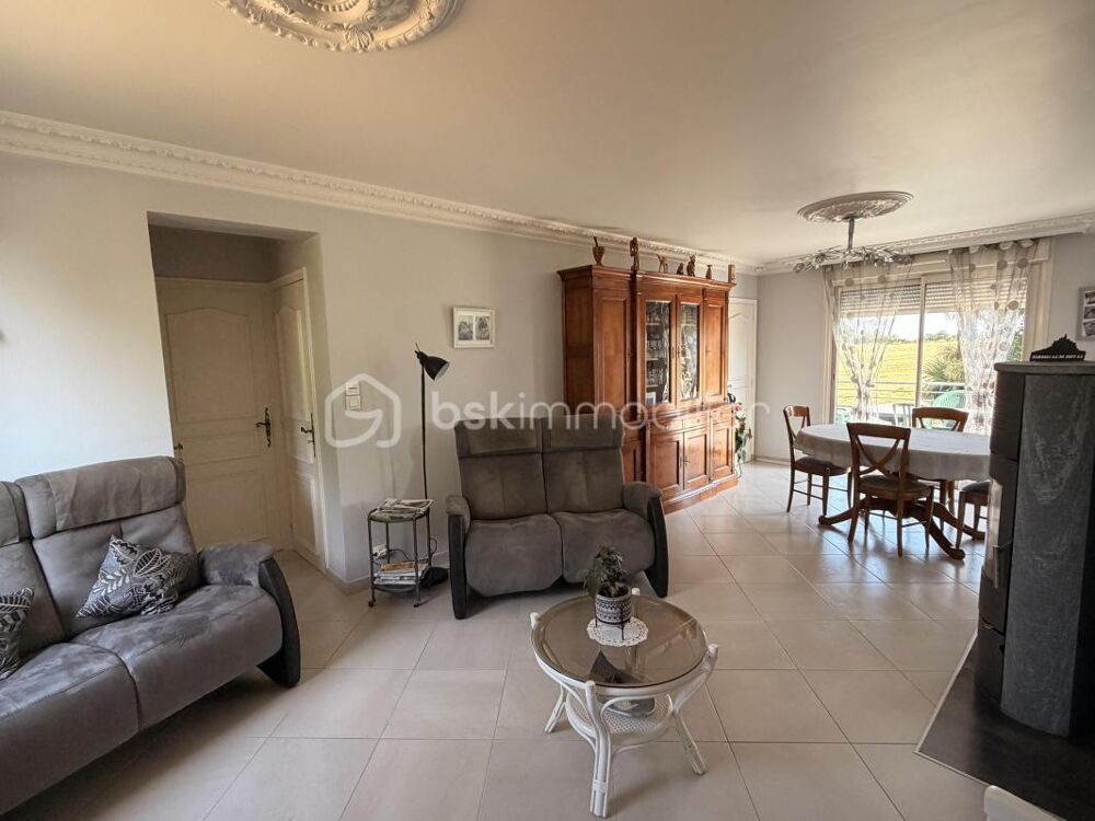Vente Maison En Exclusivité, Maison sur sous-*sol 135m2 5 chambres Saint pierre la cour