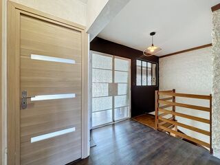  Maison à louer 6 pièces 127 m²
