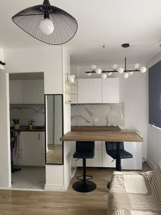  Appartement à louer 1 pièce 28 m²