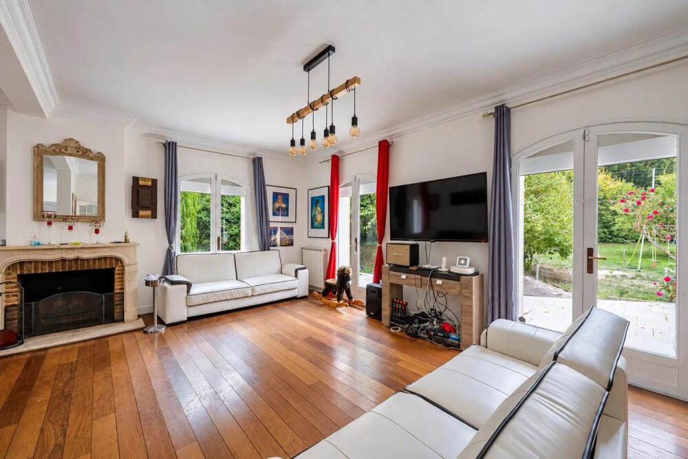 à vendre  Propriété/château Galluis (78490)