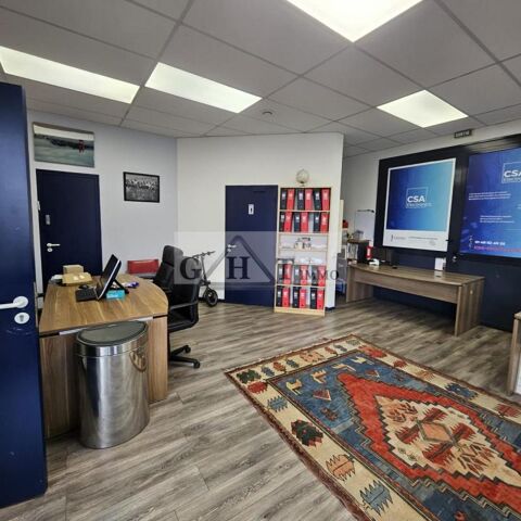  IMMEUBLE DE BUREAUX A VENDRE 290m2 CRETEIL EUROPARC 