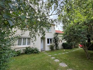  Maison à vendre 10 pièces 143 m²