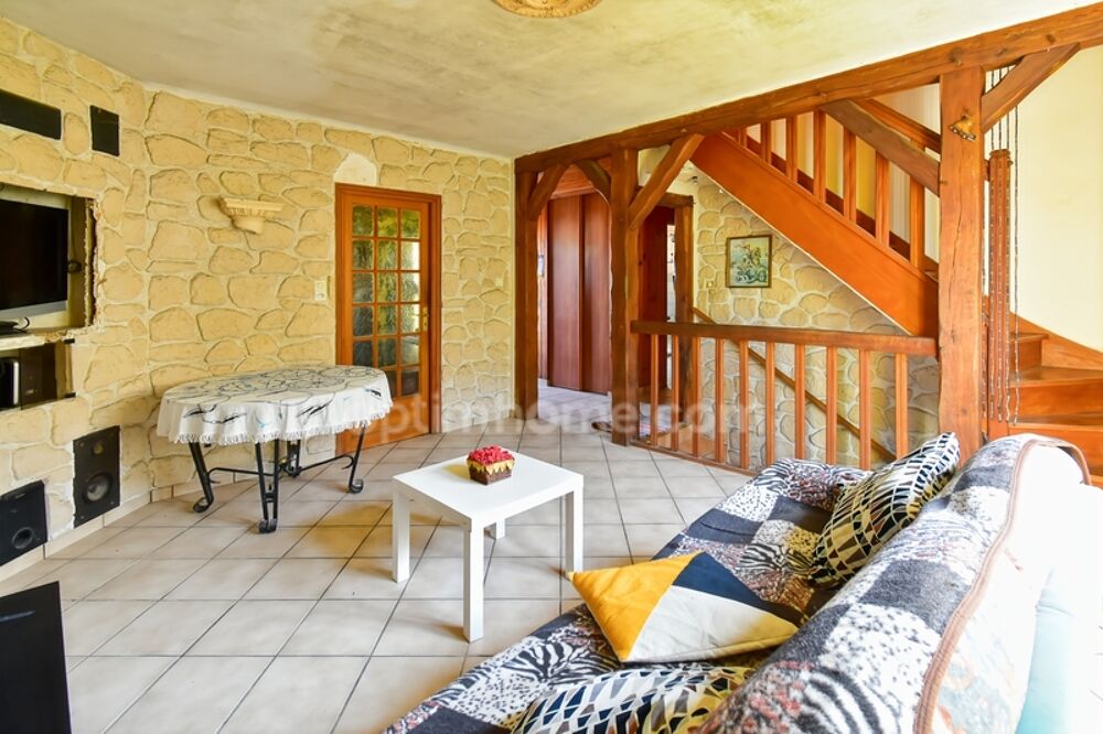 Vente Maison Maison traditionnelle A RENOVER, 4 chambres, sous sol total Clevilliers