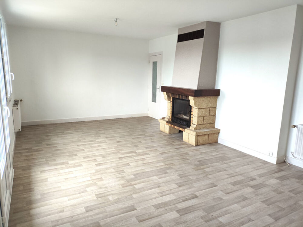 Maison T4 de 96 m² avec garage et grand terrain  Saint-Germain-de-Lusignan
