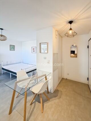  Appartement à louer 1 pièce 25 m²