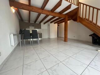  Appartement à louer 3 pièces 69 m²