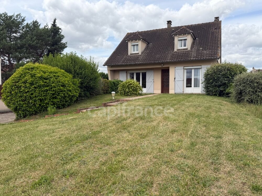 Maison à vendre 7 pièces APPOIGNY (89) de 119 m2 sur sous-sol 4 chambres plus bureau 3 Garages Cave Terrain