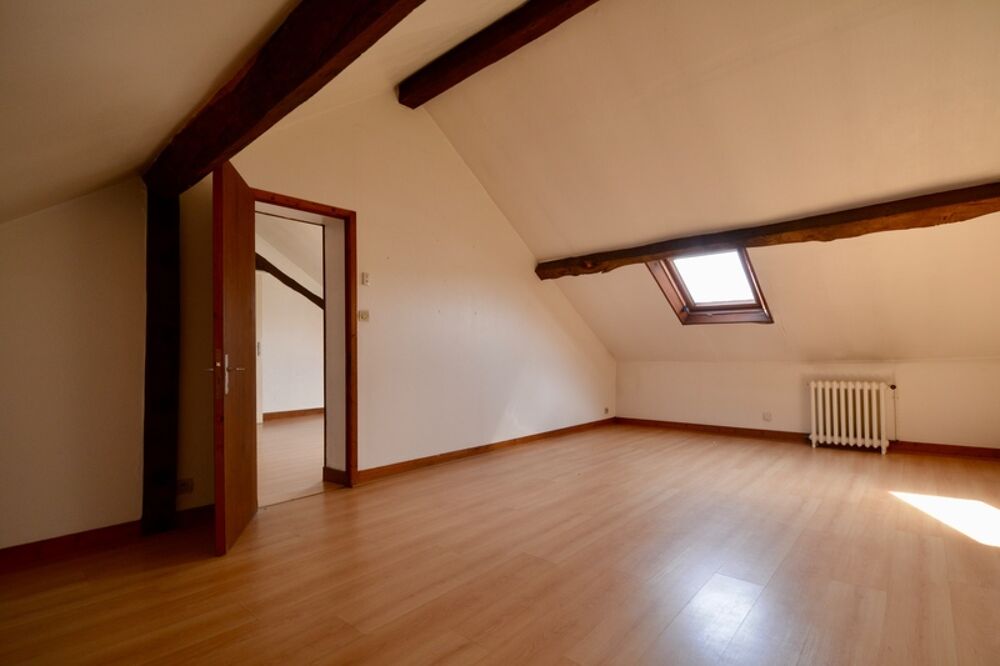 A vendre : Maison de caractère 112 m² à Serquigny  4 ch, jardin clos sans vis-à-vis et Gare à pied (Paris 1h25)