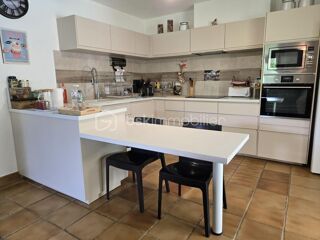  Propriété/château à vendre 8 pièces 310 m²