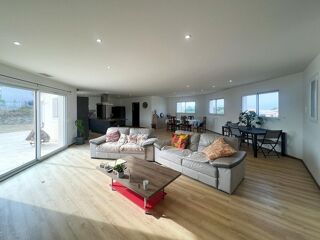  Villa  vendre 5 pices 181 m