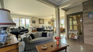  Propriété/château à vendre 6 pièces 144 m²