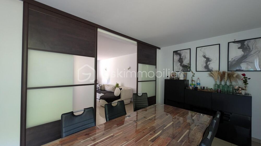 Rare : NOISIEL : Appartement avec balcons, terrasse et garage individuel