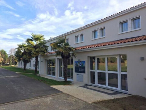 Dpt Charente Maritime (17), à vendre EPARGNES Ensemble immobilier collectif 172860 17120 Epargnes