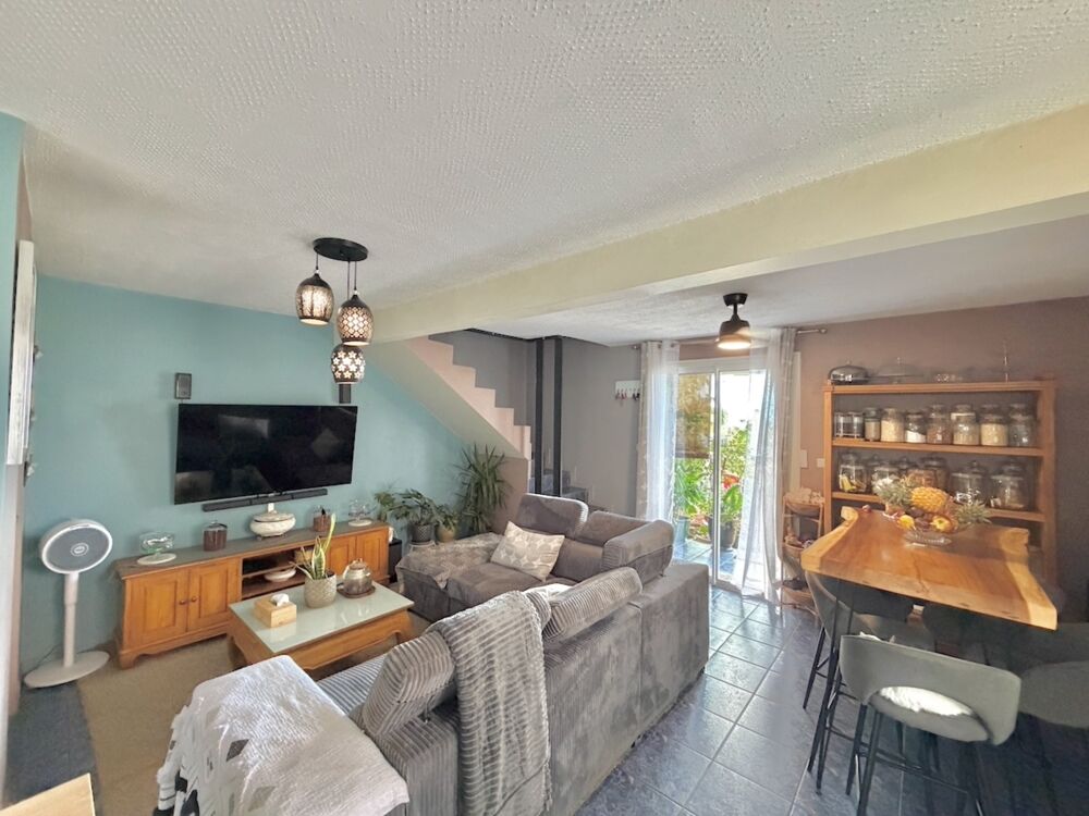 Maison T3 à vendre  La Rivière Saint-Louis (97421)  Duplex avec varangue  Idéal premier achat ou investissement