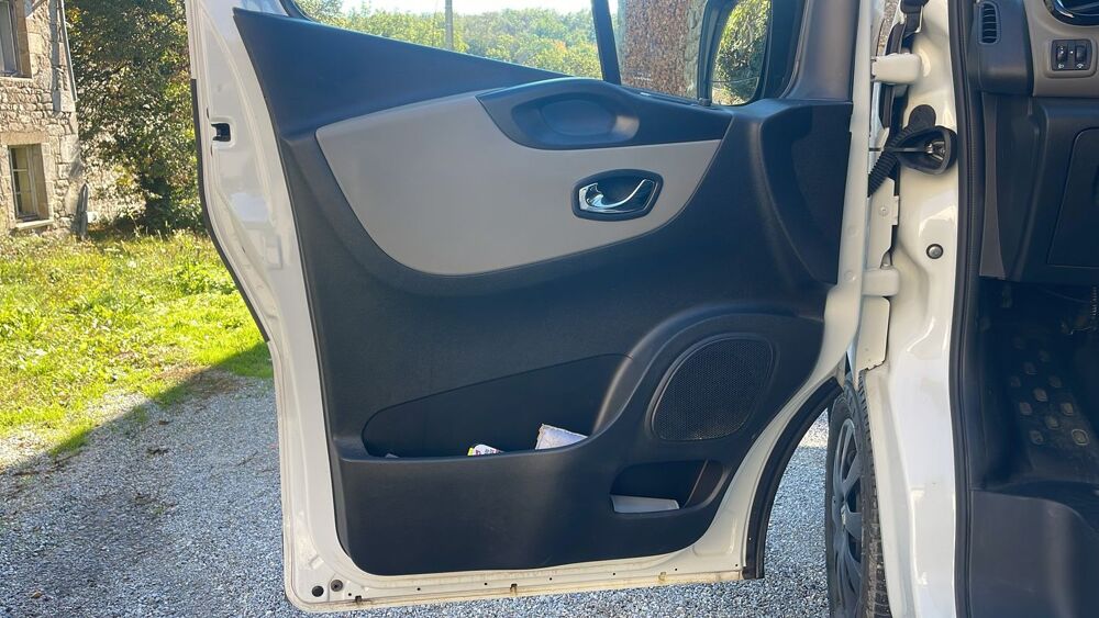Trafic CABINE APPROFONDIE 6 places 1.6 dCi 145 Grand Confort L2h1 2019 occasion 23200 Saint Amand