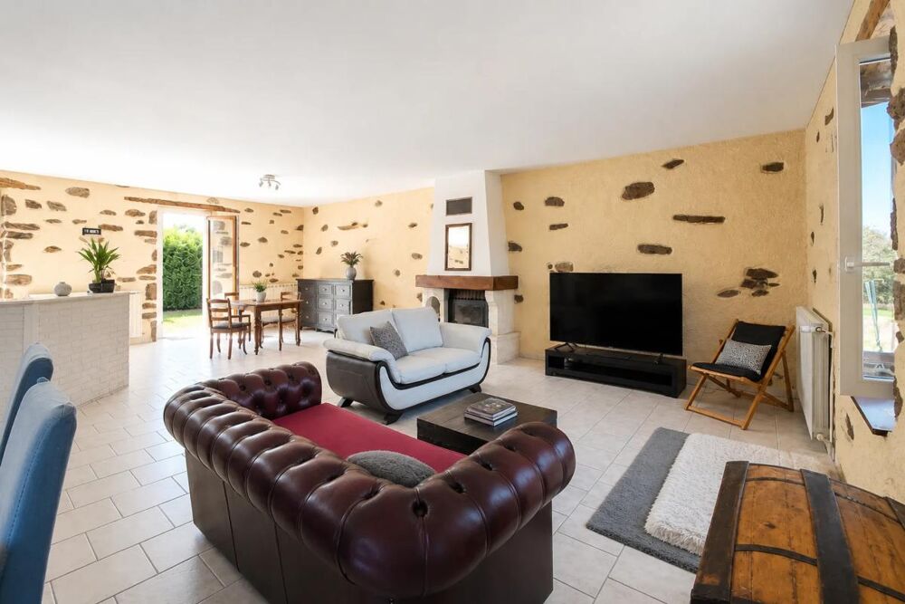 Maison avec dépendance sur 6000m2 de terrain