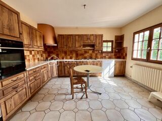  Maison à vendre 10 pièces 213 m²