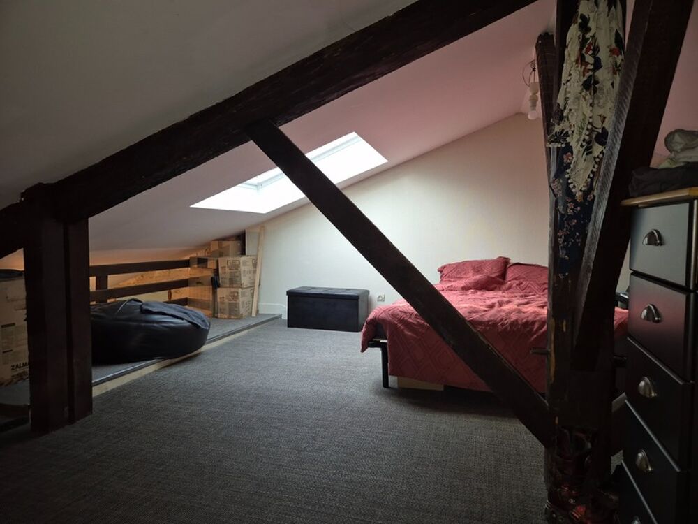 Appartement T2 en résidence sécurisée, face Hôtel de Ville, proche tous commerces et transport