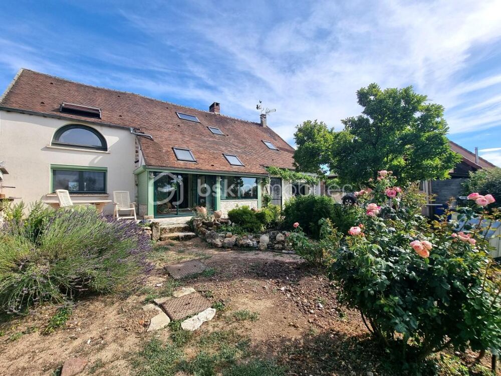 MAISON EN PIERRE_ 4 CHAMBRES_ JARDIN !