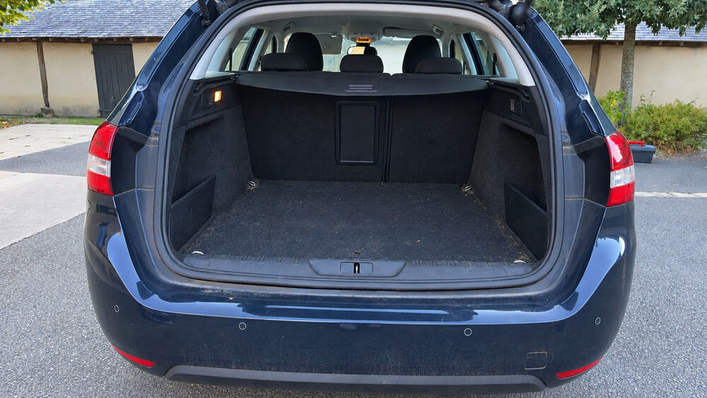 308 SW 1.5 BlueHDi 130 EAT6 Allure - Automatique 2019 occasion 49220 Le Lion D Angers