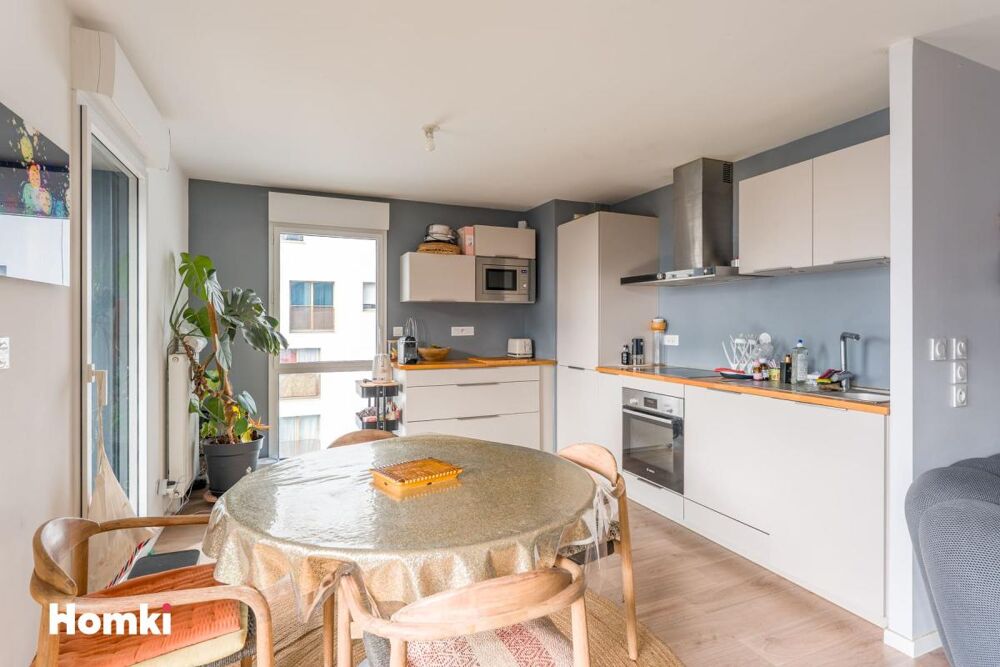 Vente Appartement NANTES GARE SUD – T3 lumineux avec loggia 10,47 m² + parking Nantes