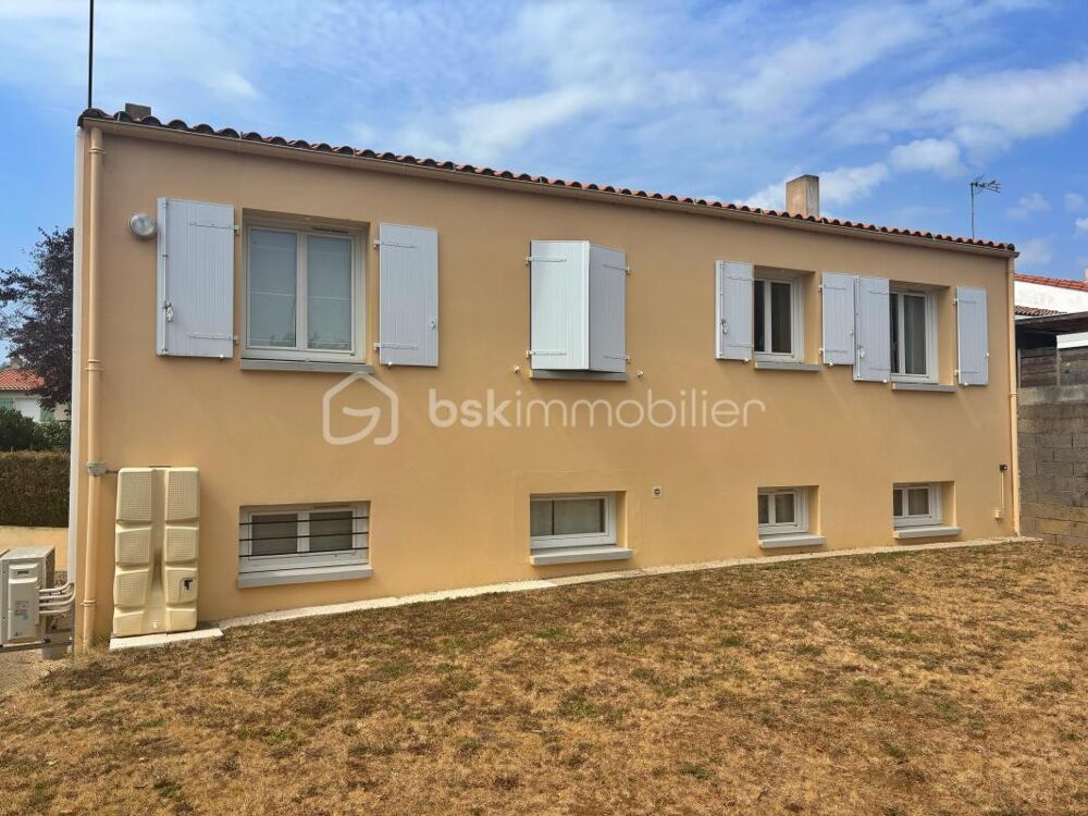 Vente Maison Maison spacieuse proche des commodités ! Les herbiers