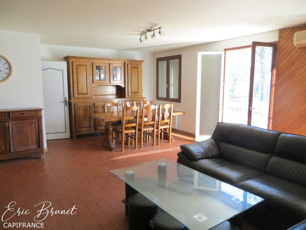 SAINT MAGNE - maison de plain-pied de 108 m² + annexes sur terrain dune superficie de 6 600 m² divisible