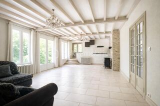  Propriété/château à vendre 8 pièces 180 m²