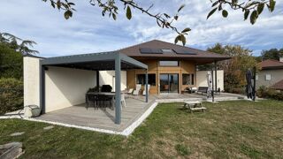  Villa à louer 6 pièces 155 m²