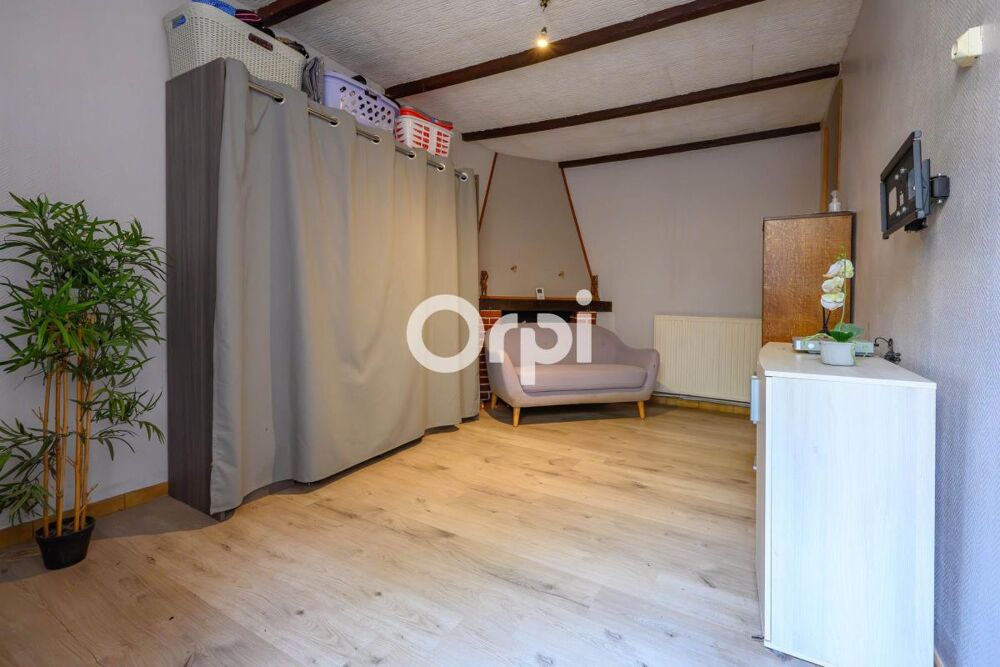 Maison 80 m2 jardin garage place parking privée