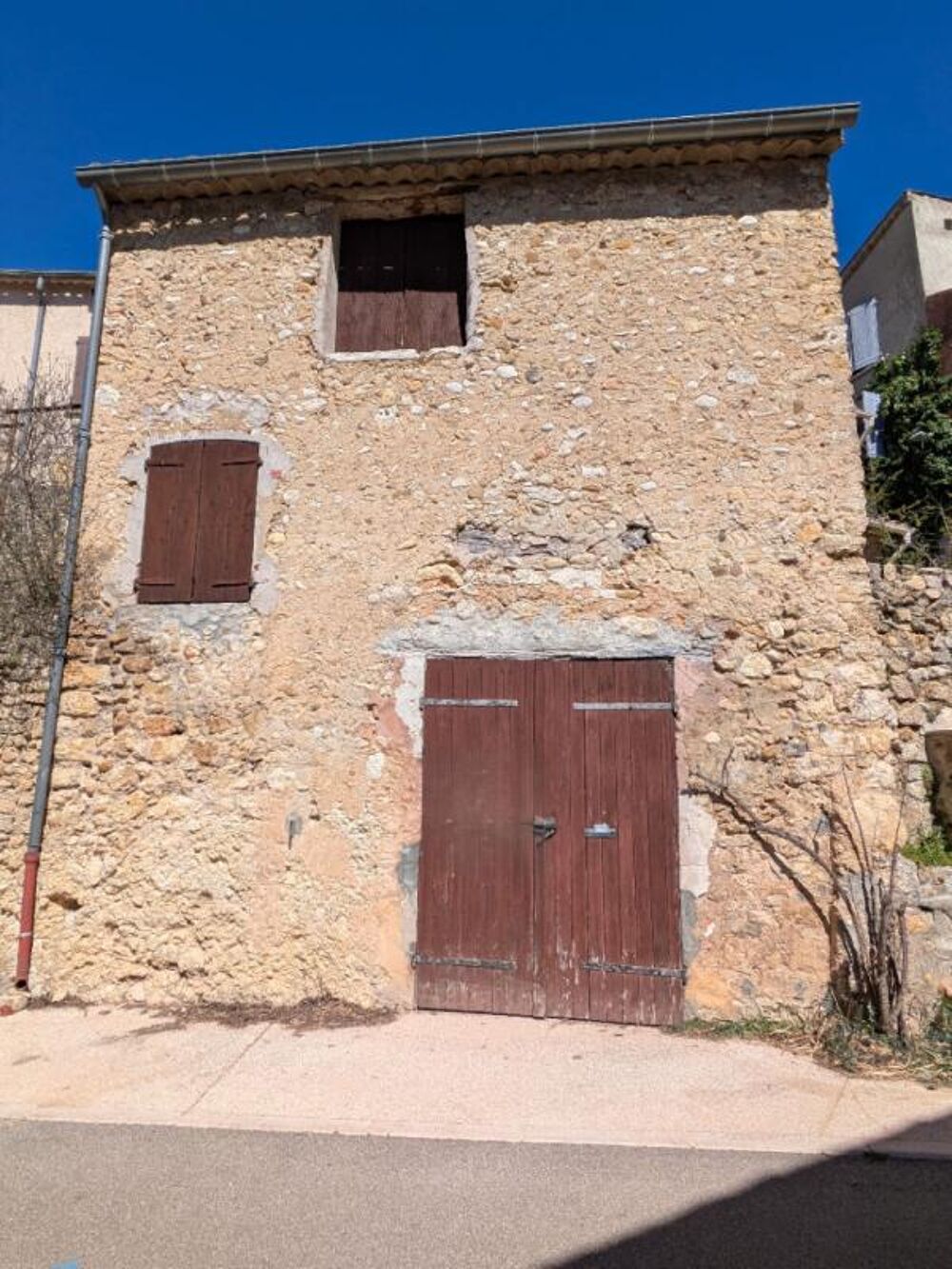 Maison de village à restaurer sur Saint Martin De Bromes 90 m2
