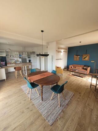  Appartement à louer 3 pièces 70 m²