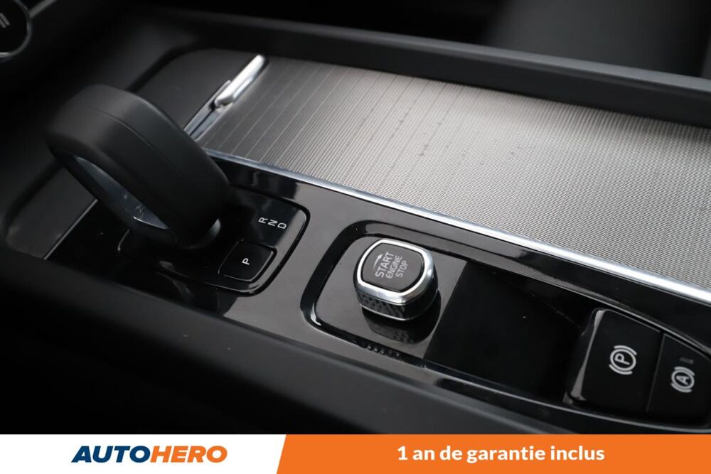 XC60 2.0 B4 Momentum Business Geartronic 8 197 ch 2022 occasion 92130 Issy-les-Moulineaux