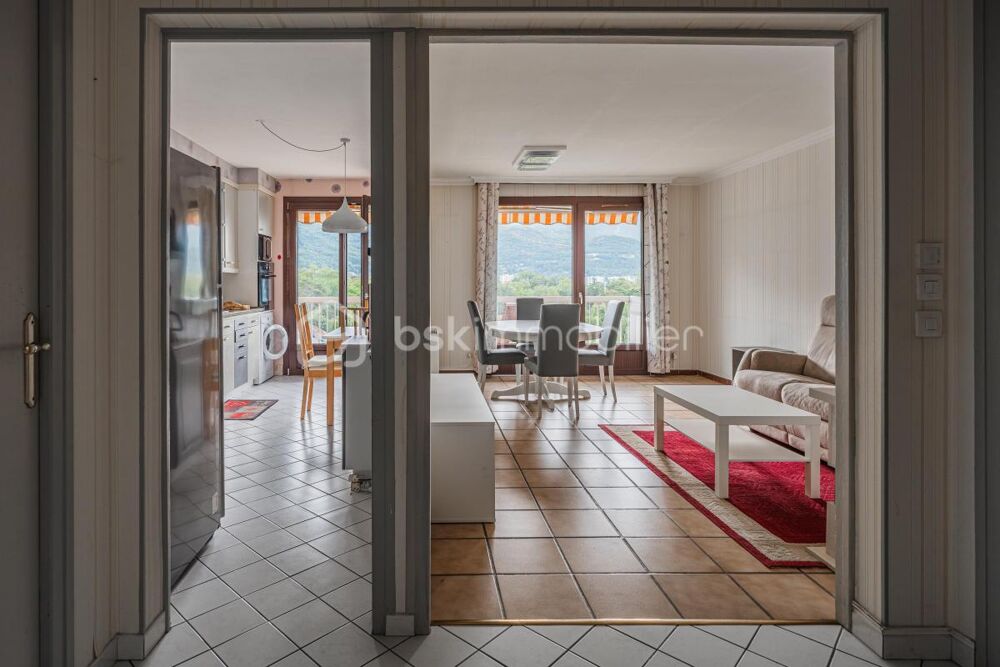 Vente Appartement T4 lumineux de 89 m² avec balcon, parking privé, cave et garage – Grenoble Grenoble