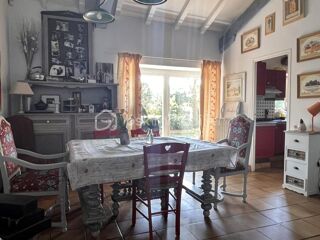 Propriété/château à vendre 8 pièces 230 m²
