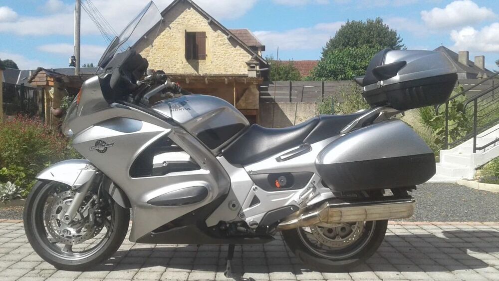 HONDA 2013 occasion 24290 Montignac