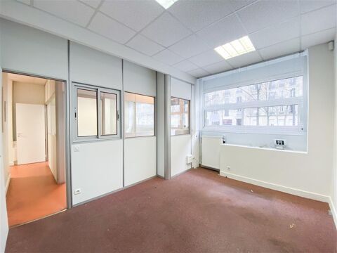 A deux pas de la Place de la Nation, bureaux avec acc&egrave;s ind&eacute;pendant sur rue, ERP/PMR 4900 75012 Paris