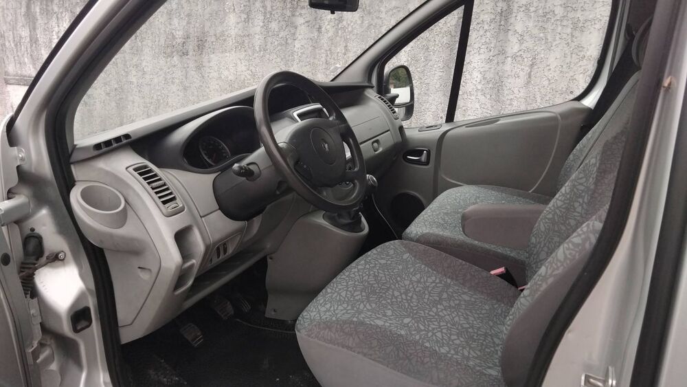 Trafic Passenger L2 H1 2.0 dCI 115 Expression 2013 occasion 38230 Pont De Cheruy