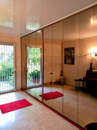  Maison � vendre 9 pi�ces 220 m�