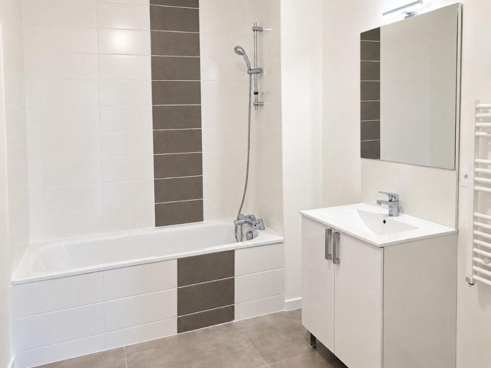 Location Appartement T2 avec balcon et parking à MONTPELLIER Montpellier