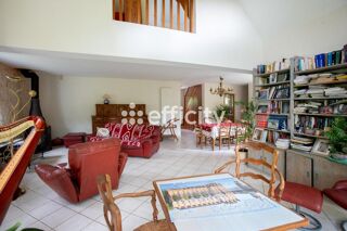  Villa à vendre 8 pièces 166 m²