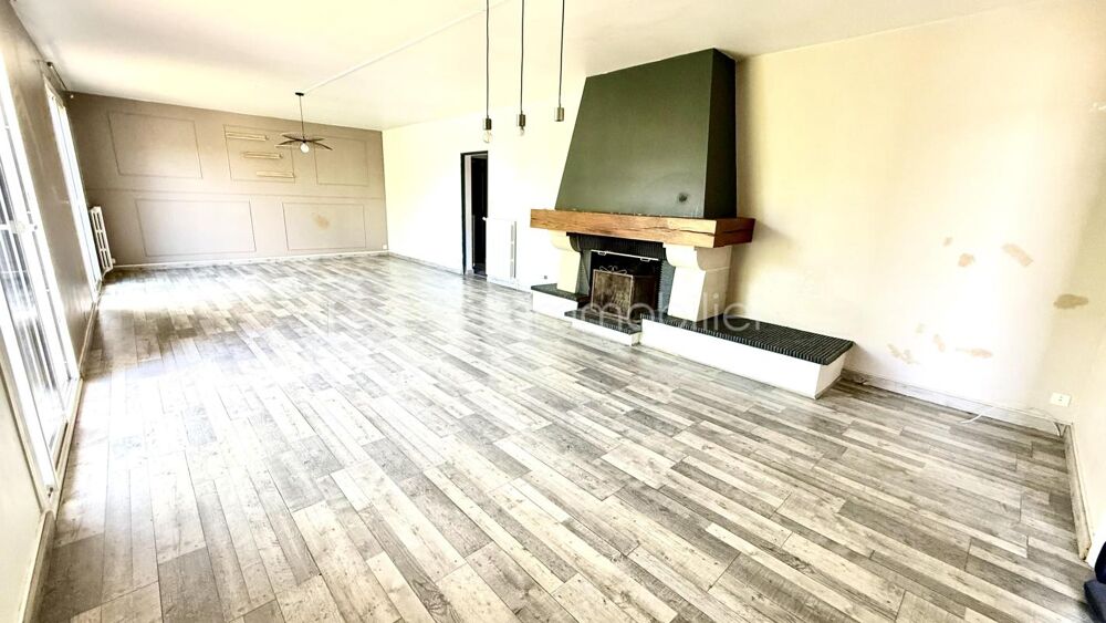 Vente Maison Maison familiale de 212 m² avec grand sous-sol sur terrain de 1 620 m² – Mourenx Mourenx
