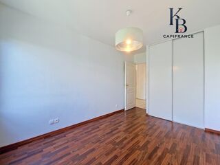  Appartement à louer 3 pièces 70 m²