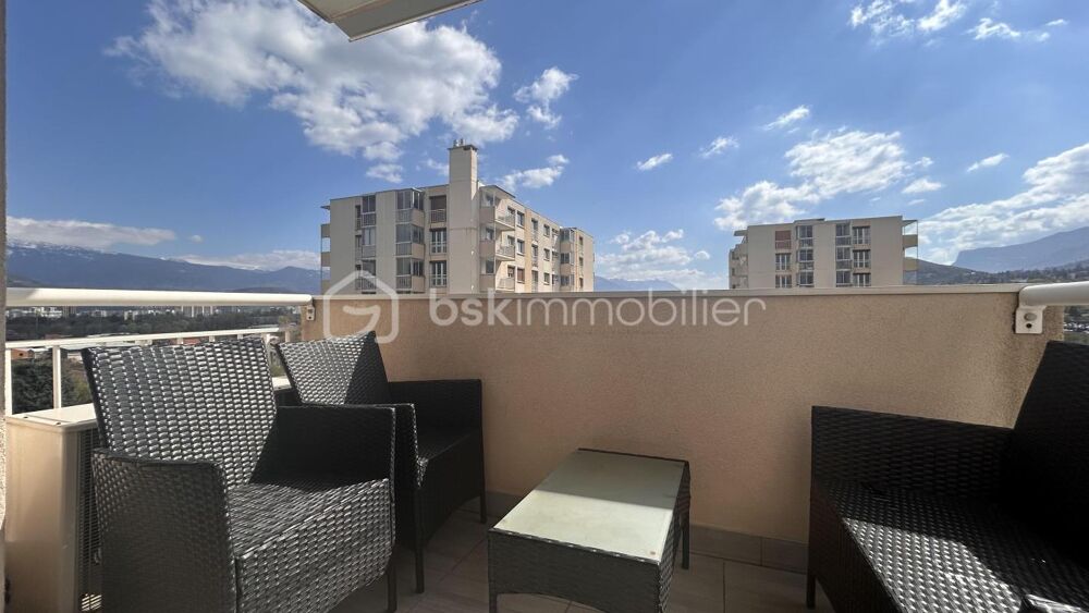 Vente Appartement En exclusivité – Dernier étage avec vue dégagée et beau potentiel Seyssins