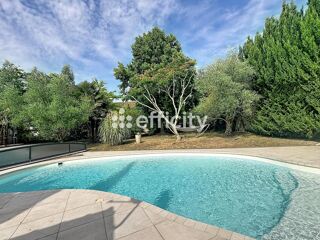  Maison à vendre 10 pièces 310 m²