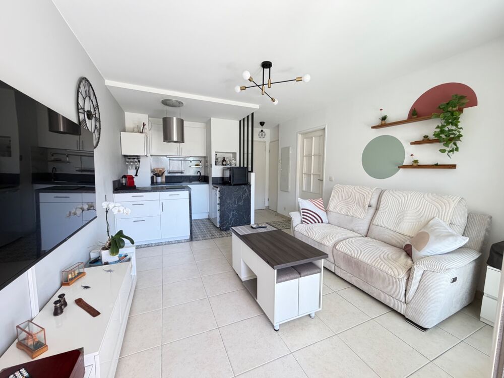 Vente Appartement Antibes Val Claret– Superbe 2 Pièces Plein Sud avec Terrasse dans Résidence avec Piscine Antibes