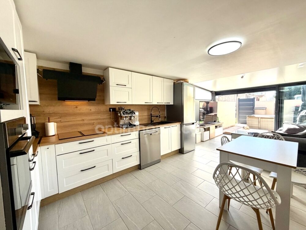 APPARTEMENT 2 PIÈCES 45M2 AIGUES-MORTES (30)